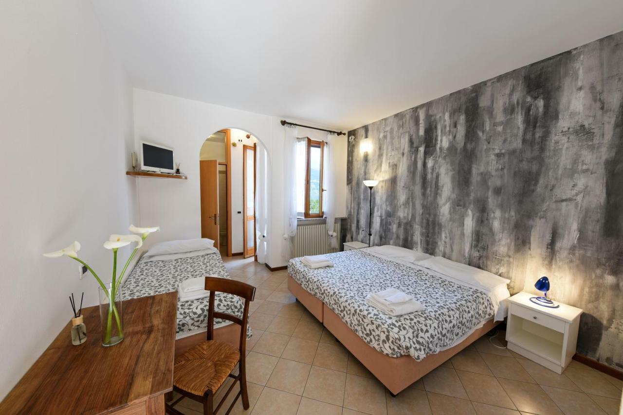 Locanda Dell'Era Dorio Exterior photo
