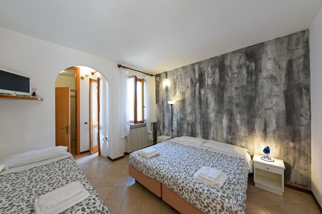 Locanda Dell'Era Dorio Exterior photo